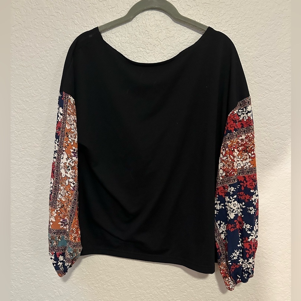 SHEIN Boho Patchwork Sleeve Top – Size M